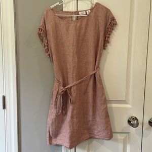 Linen dress with pockets